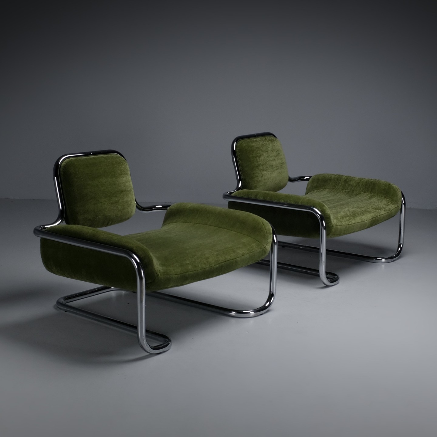 Lemon Sole Lounge Chairs by Kwok Hoï Chan